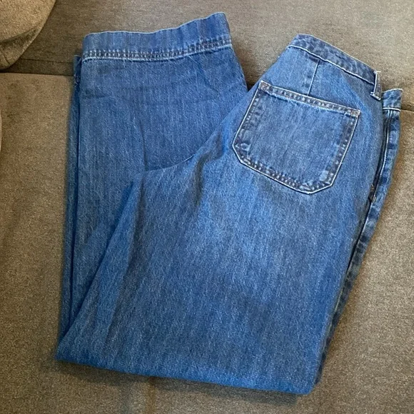 women’s wide-leg hi-rise jeans - Picture 2 of 3